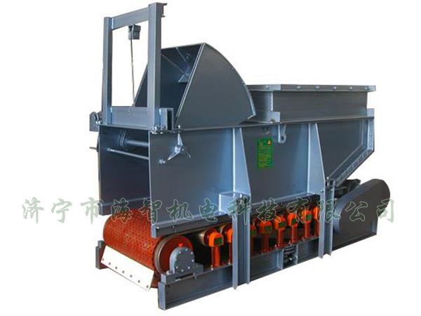 用手動、電動、液動或氣動驅(qū)動齒輪帶動弧型齒條來開啟或關(guān)閉扇型閘門